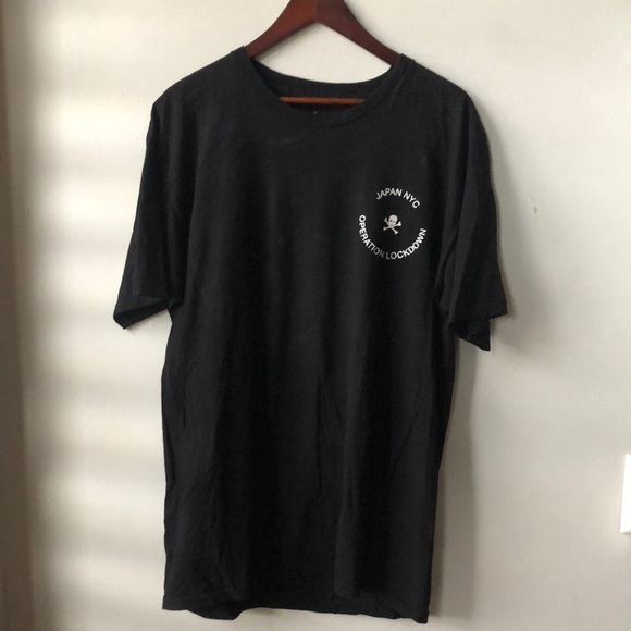 Black scale T shirt - Picture 2 of 3
